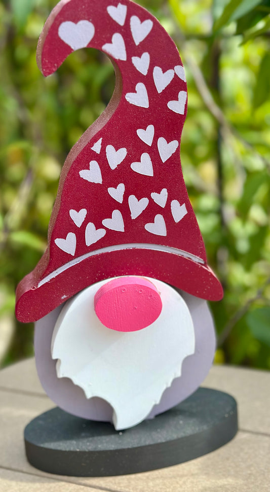 "Gnomeo" - Valentine's Gnome